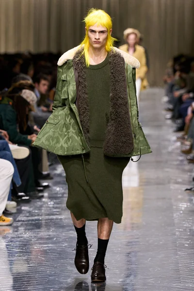 Look 37